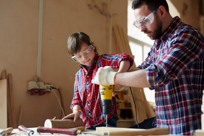 Enfants & bricolage - À quel âge commencer ?