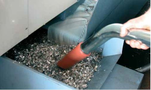 Aspirateur spécial usinage pour huile et copeaux Nilfisk ECO OIL 22 TRI