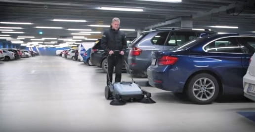 Balayeuse à 2 brosses latérales Nilfisk SW250