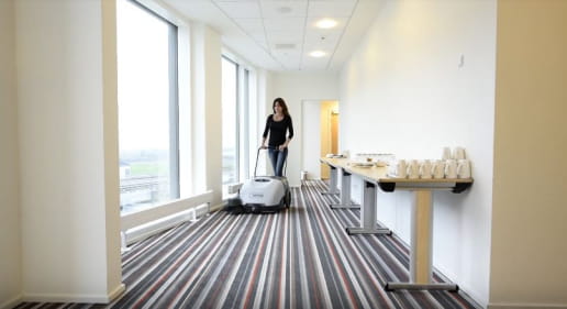 Balayeuse Nilfisk SW750 B FULL PKG