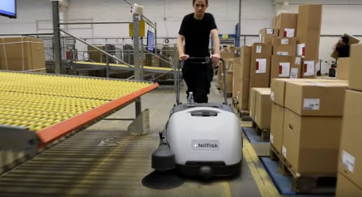 Balayeuse Nilfisk SW750 B FULL PKG