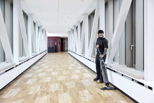 Micro auto-laveuse idéale pour petits espaces Nilfisk Dryft