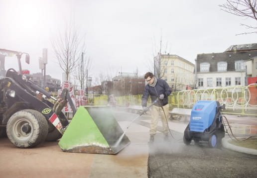 Nettoyeur haute pression eau chaude Nilfisk MH3C-145/600 PAX avec enrouleur