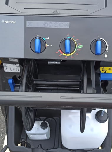Nettoyeur haute pression eau chaude Nilfisk MH3C-180/780 PAX avec enrouleur