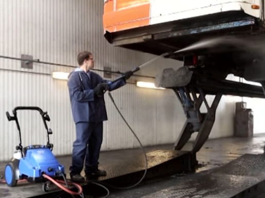 Nettoyeur haute pression eau froide Nilfisk MC 6P-250/1100 FA XT avec enrouleur